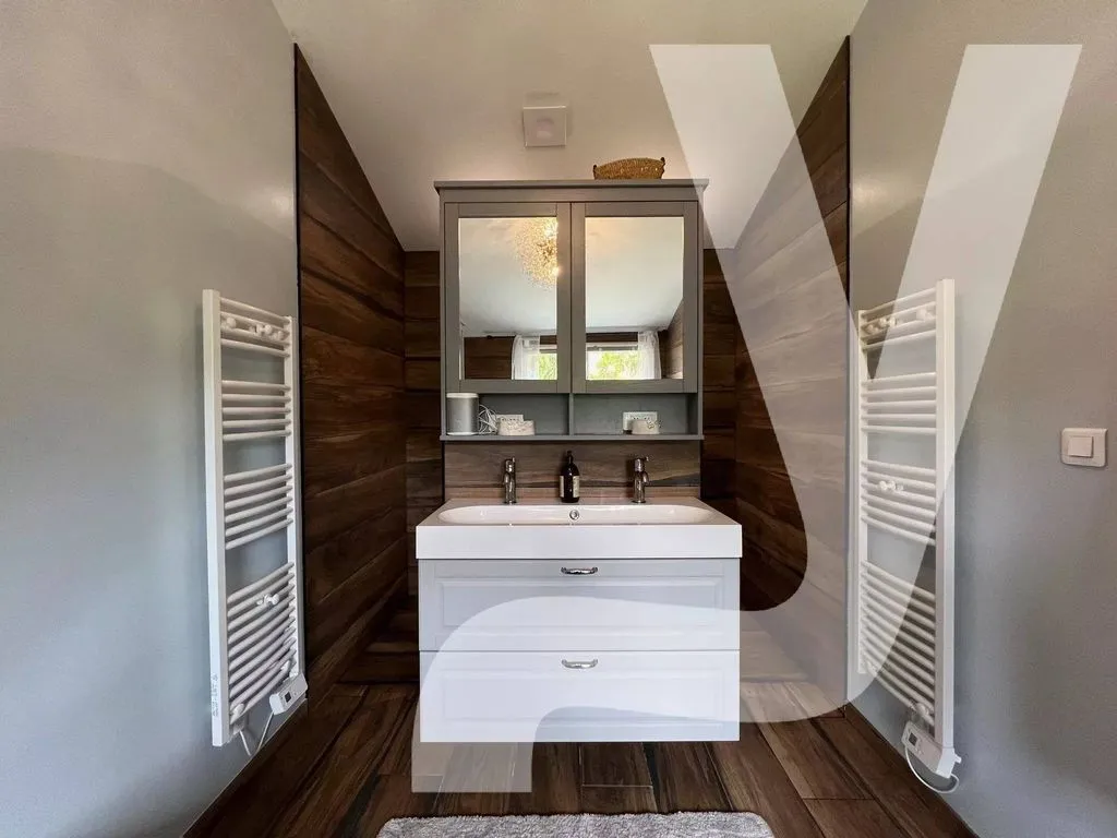 Salles de bain - Maison Luxueuse avec Piscine à La Teste-de-Buch
