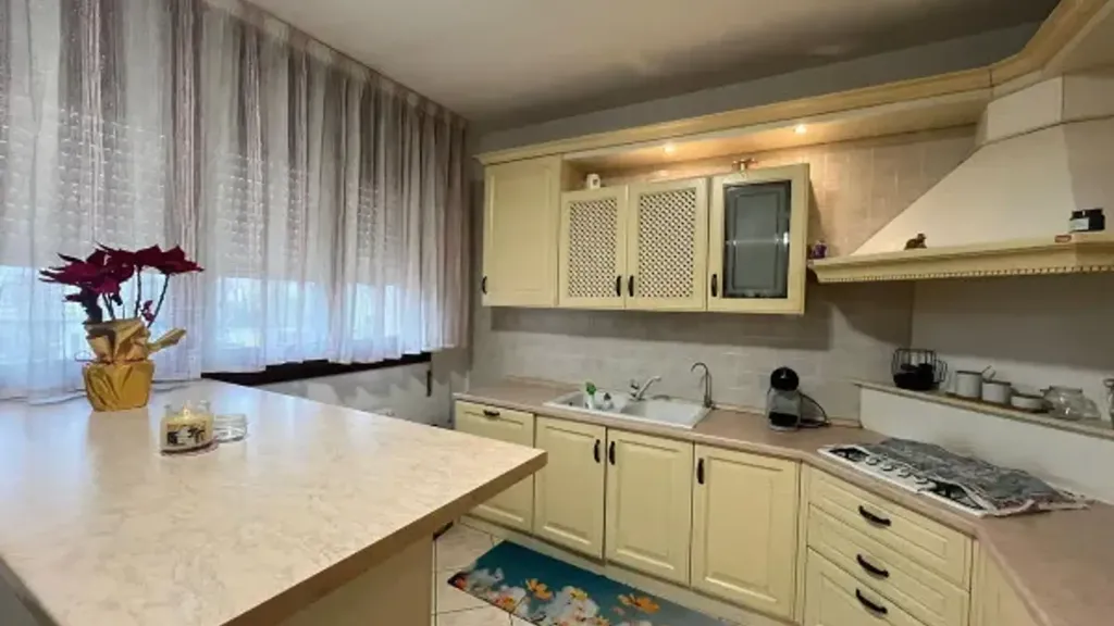 Cucina - Villa with Terraces in Porto Viro