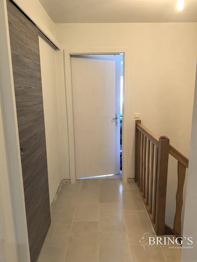 Entrée - Triplex rénové avec parking à Phalsbourg