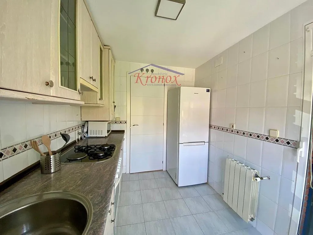 Cucina - Spacious Apartment with South Orientation in Vallecas