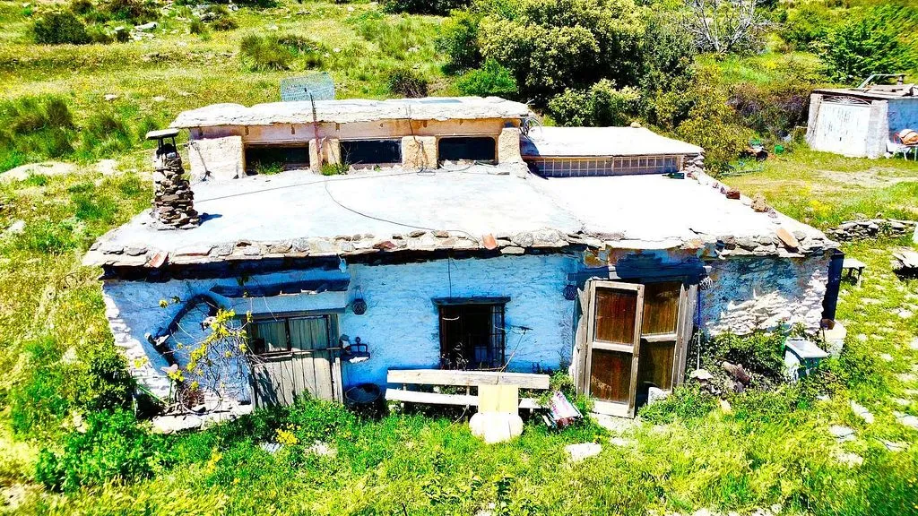 Õhuvaade - Rustic Finca with Water Source in Sierra de Júbar
