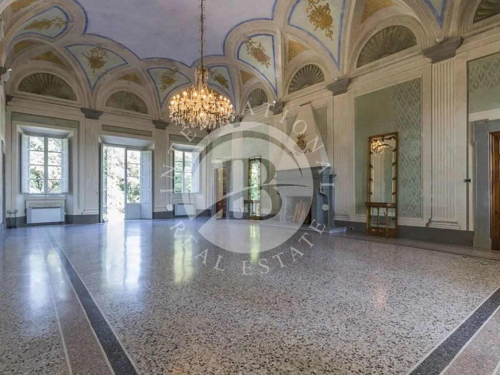 Living Room - Luxury Apartment with Pool in Lucca, Tuscany