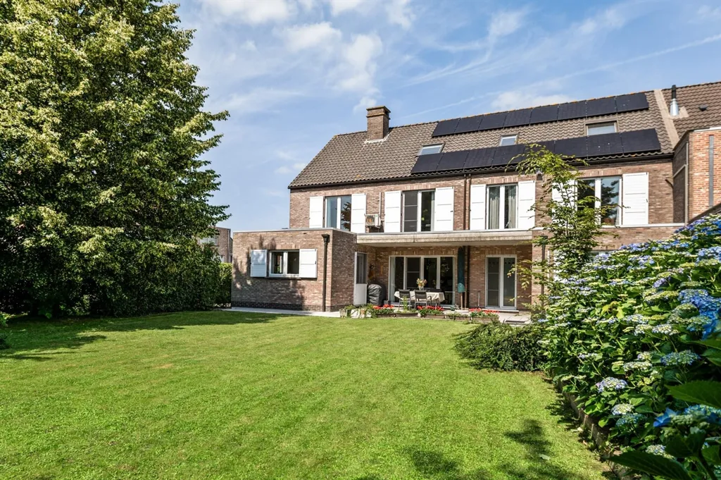 Exterior - House with Office Space in Berlaar