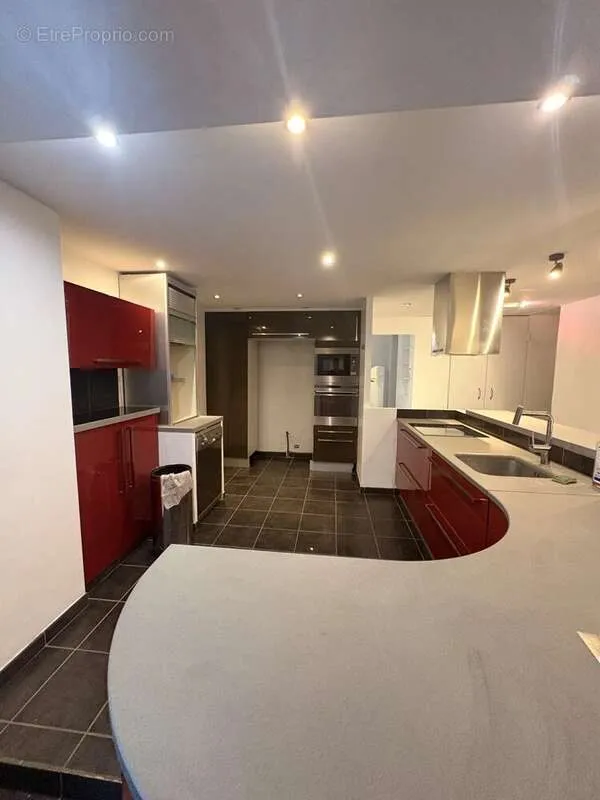 Appartement 3 pièces à Marseille-5e