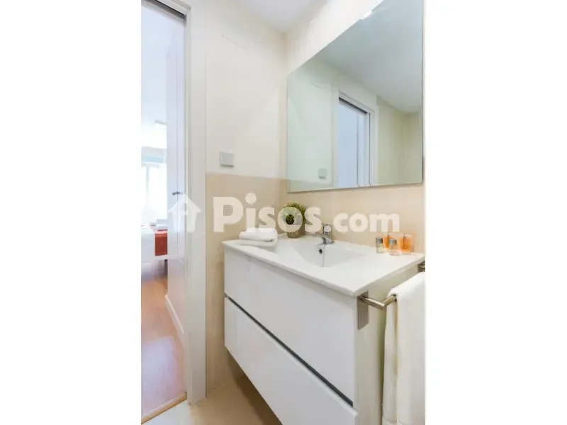 Vannitoad - Bright Apartment with Central Heating in Alfalfa
