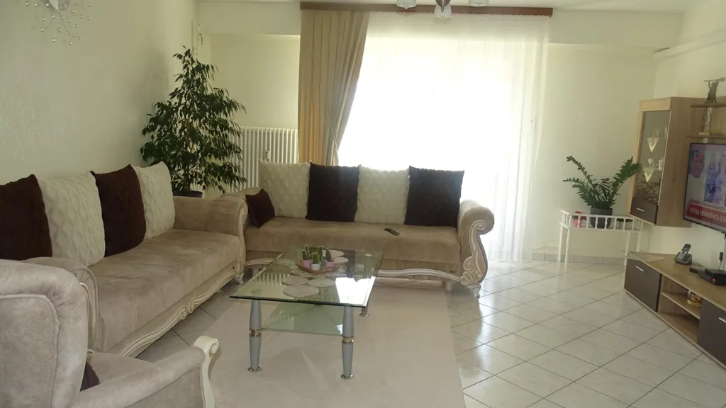 Séjour - Appartement avec Balcon et Parking à Audincourt
