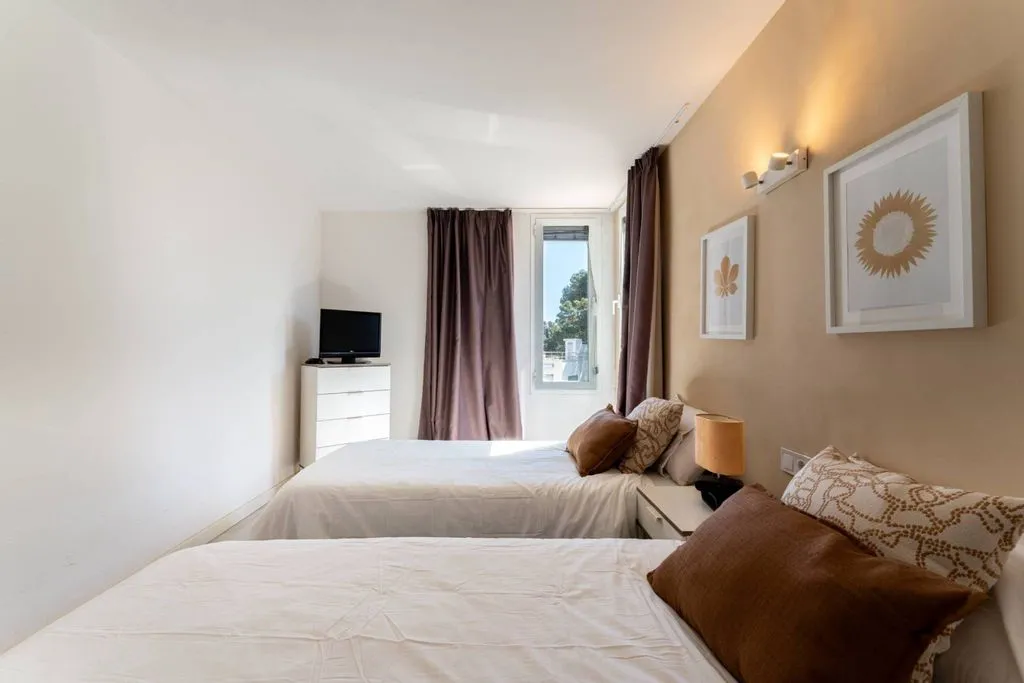 Magamistoad - Seafront Apartment with Balcony in Magaluf