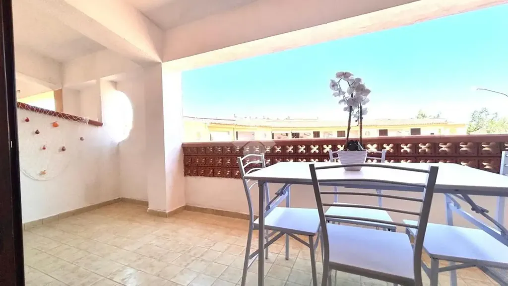 Terrass - First Floor Apartment with Terrace in Scalea