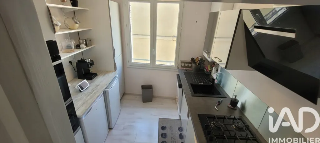 Köök - Renovated 3-Piece Apartment near Orange Centre