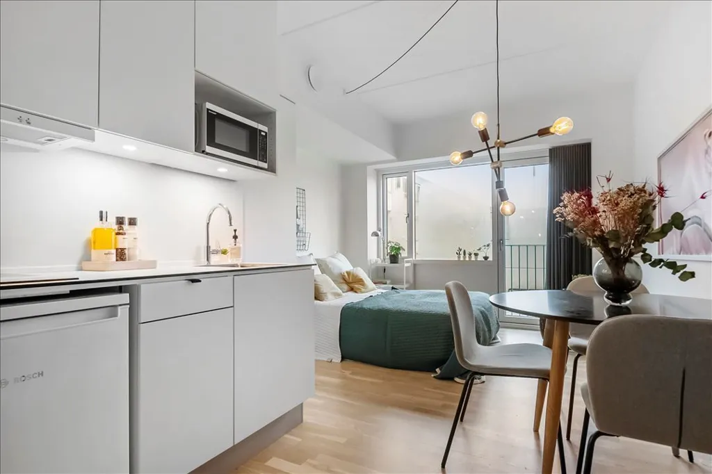 Kitchen - Studio Apartment with Balcony in Aarhus N