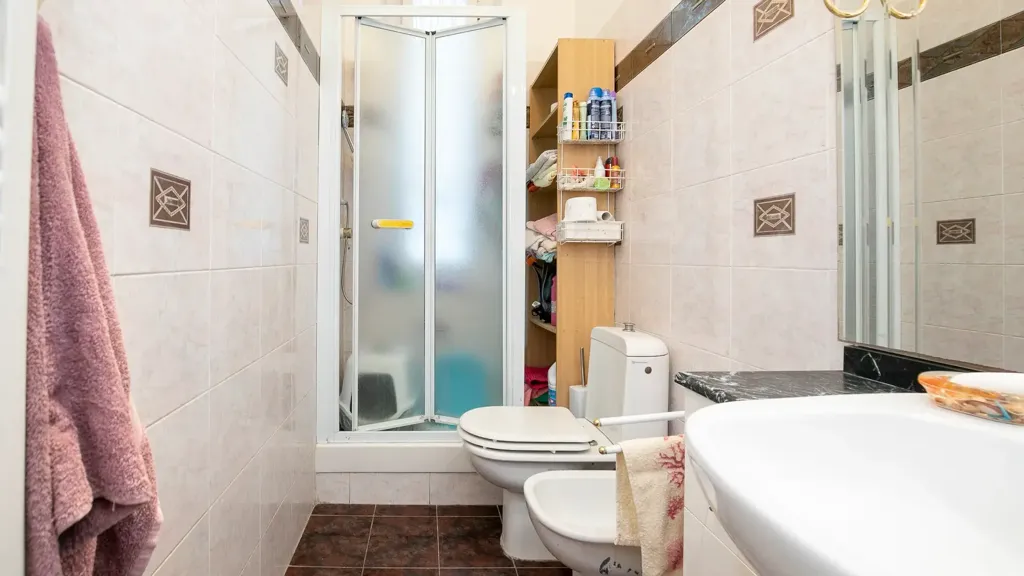 Vannitoad - Central Apartment with Balcony in Genoa
