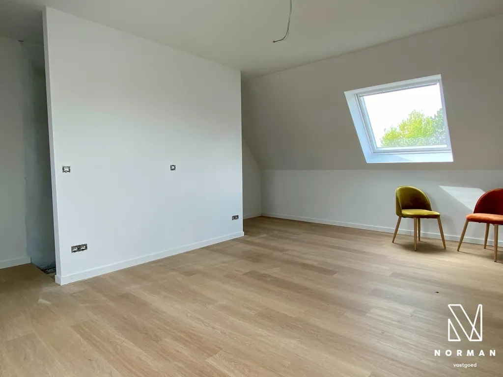 Toad - Contemporary House with Terrace in Harelbeke