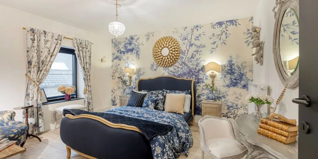 Bedrooms - Characterful Flat with Impressive Interior in Oud-Rekem
