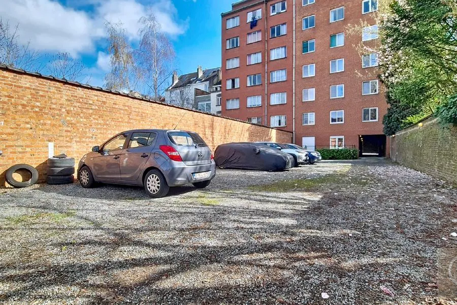 3 magamistoaga korter asukohas Laeken