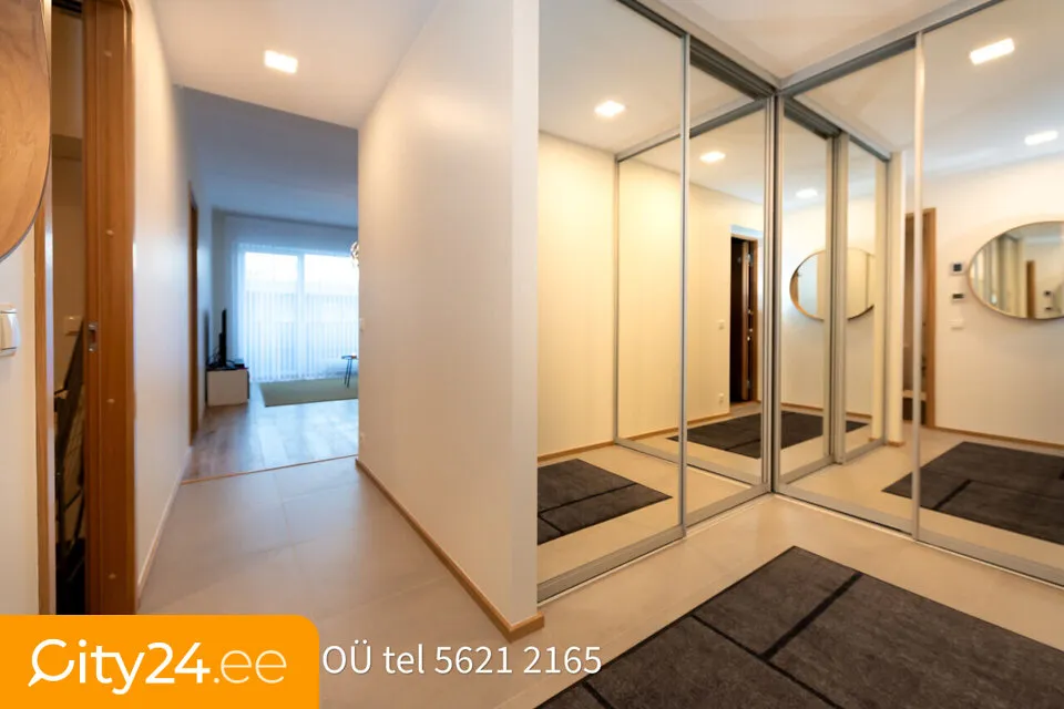 Esik - Spacious Apartment with Large Balcony near Kadaka Park