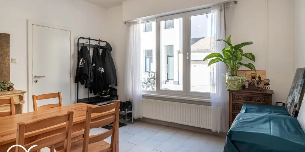 Salle à manger - Appartement Rénové à Ledeberg, Proche des Transports