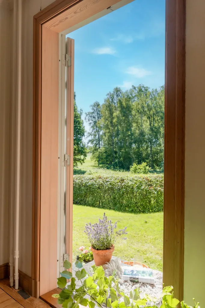 Jardin - Historic House with River View in Södermanland
