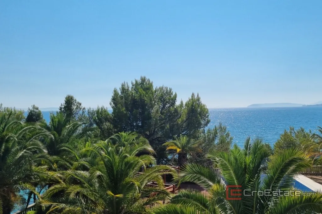 Terrass - Apartment Building with Sea View in Split