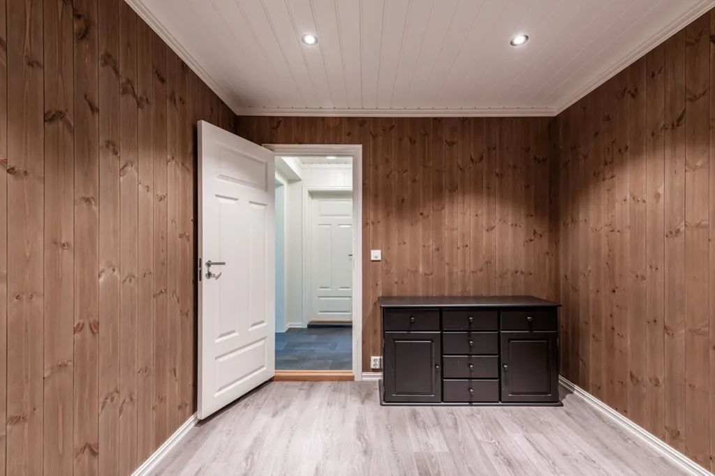 Entrée - Apartment with Holsfjorden View in Norway