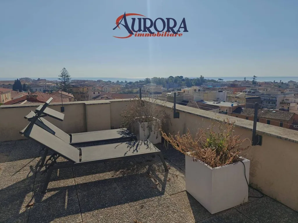 Terrasse - Historic Apartment with Terracina View