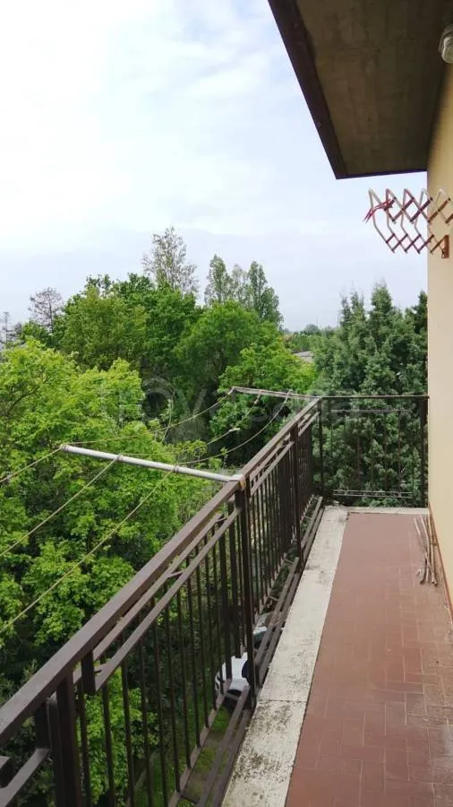 Rõdu - Apartment with Balcony in Ravenna
