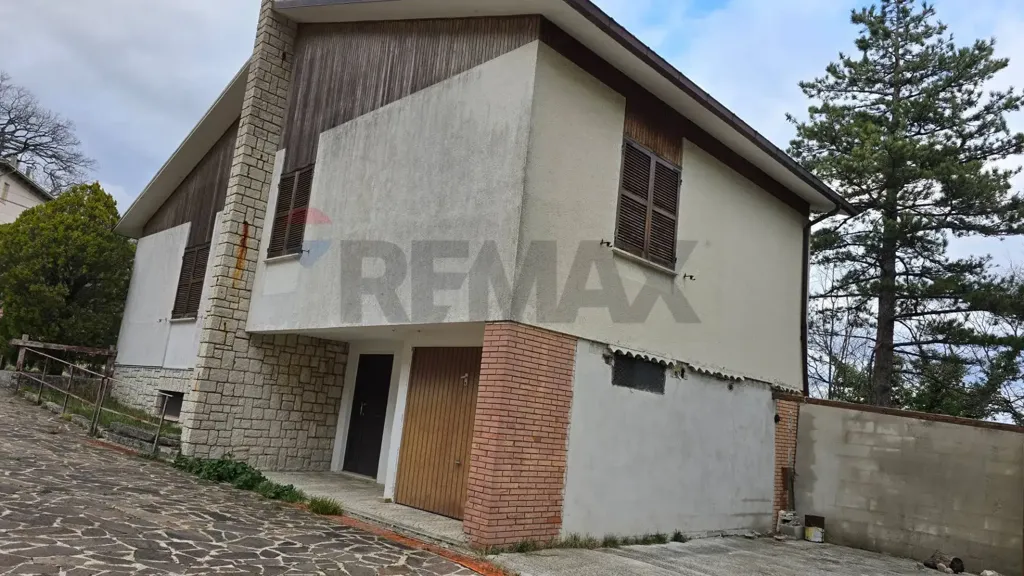 Esterno - Classical Villa with Garden in Sassoferrato