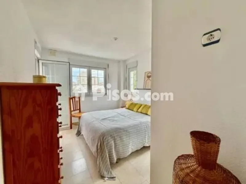 Bedrooms - 2-Bed Apartment with Terrace in Torrevieja