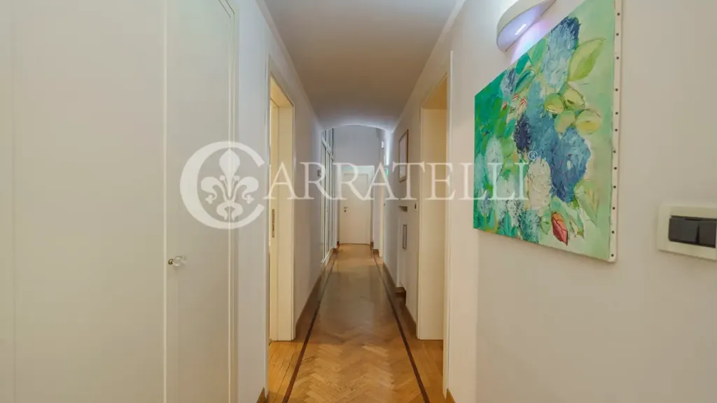 Esik - Luxury Flat with Courtyard in Florence Centre