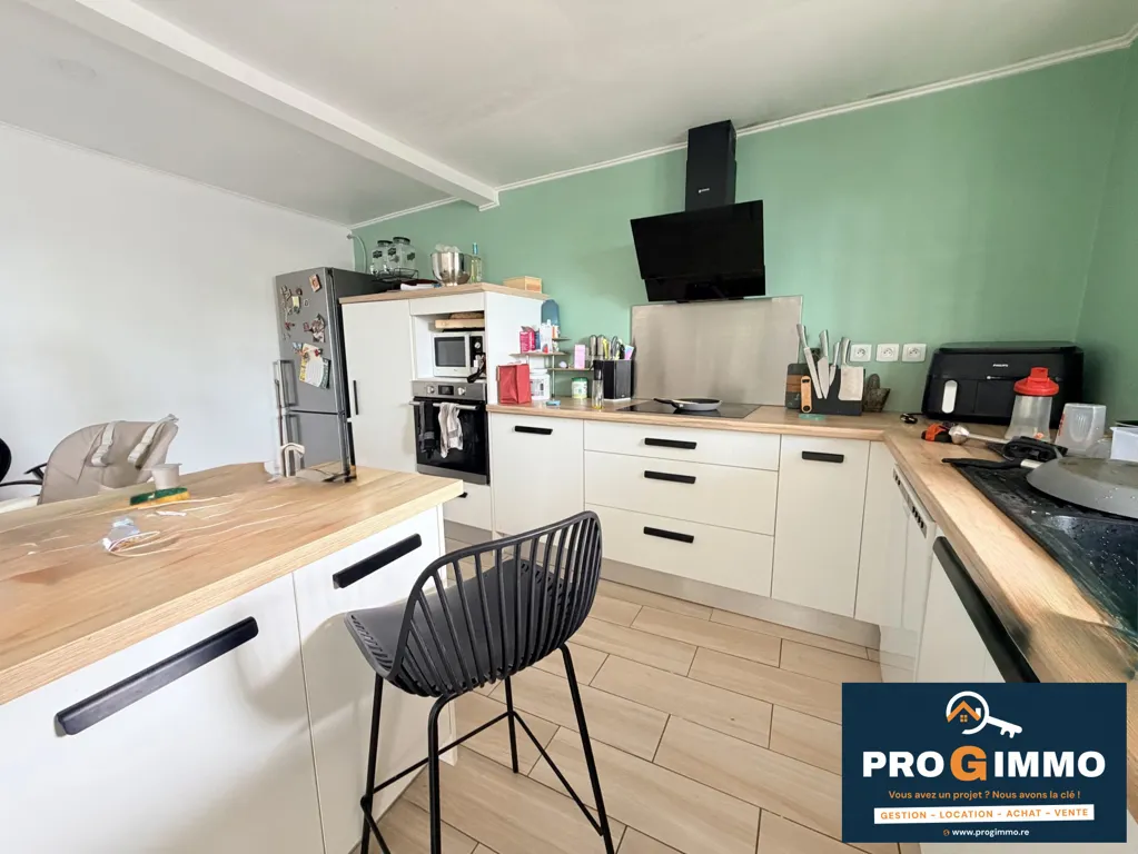 Kitchen - Flexible House with Two Terraces in Le Tampon
