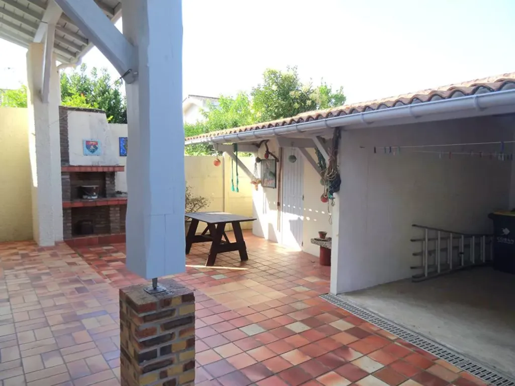 Terrass - Spacious House with Annexe in Andernos Centre