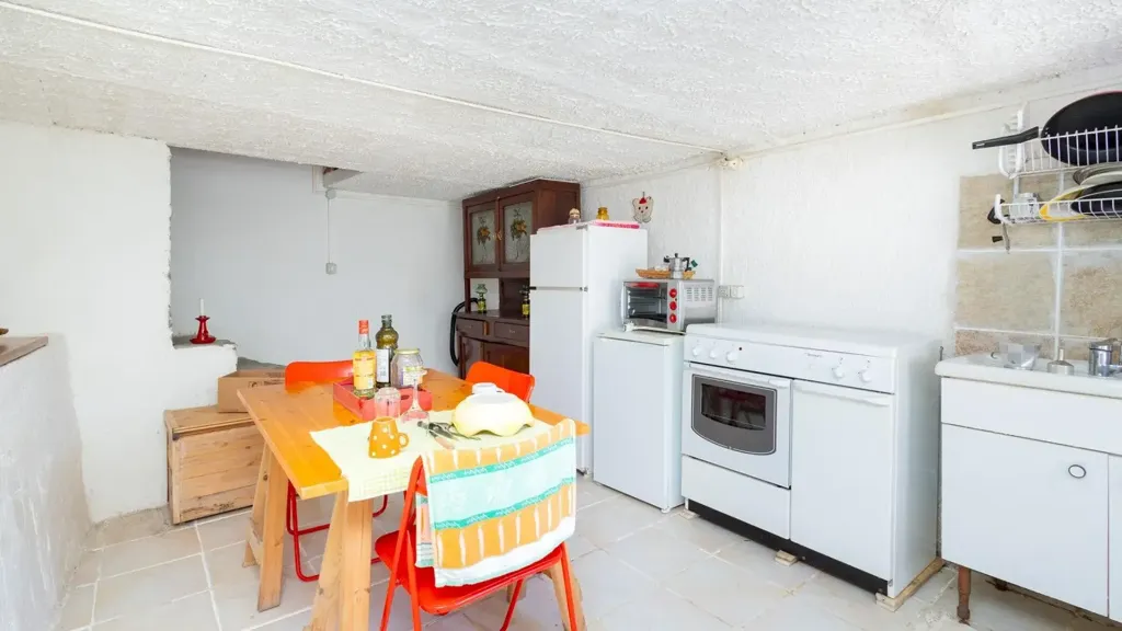Kitchen - Stone Cottage with Terrace in Borgata Marchetti