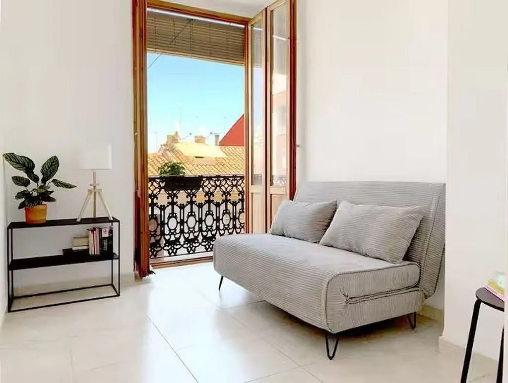Elutuba - Modern Flat with Balcony in Valencia Centre