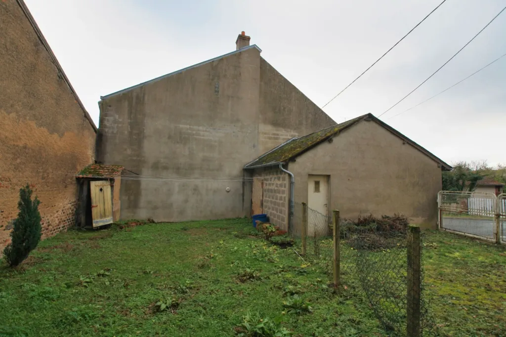 Extérieur - Maison de Village avec Garage et Cour à Cusset