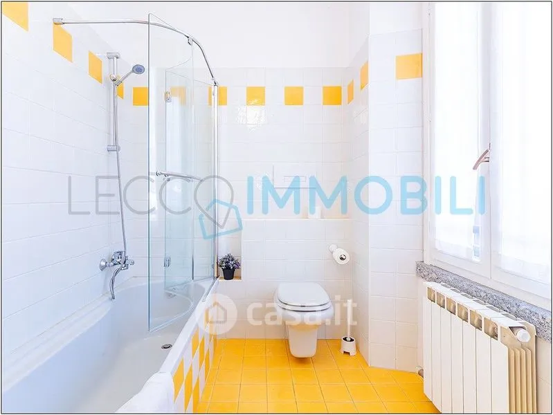 Salles de bain - Bright Trilocale with Views in Galbiate