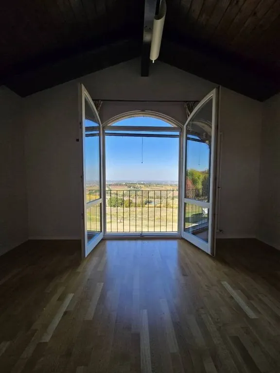 other_room