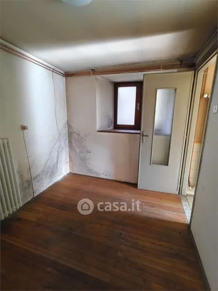 Pièces - Independent House with Garden in Chataignere