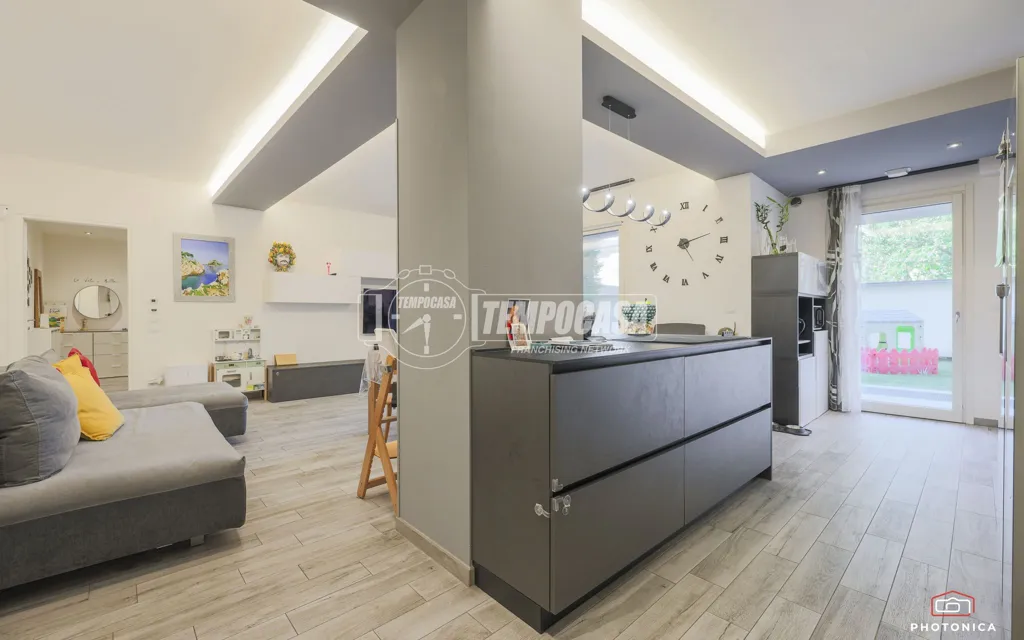 Cuisine - Modern Apartment with Private Garden in Bologna
