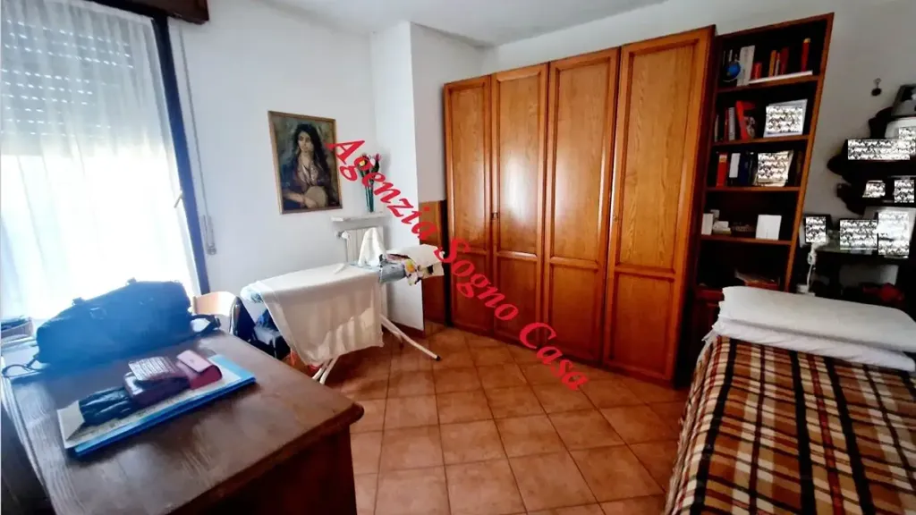 Bureau - Villa with Garden in San Varano, Forlì