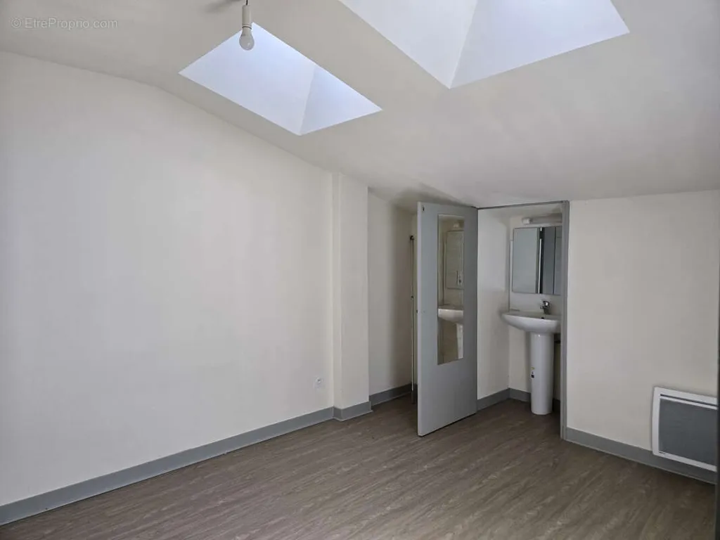 Stanze - Duplex with West Exposure in City Centre
