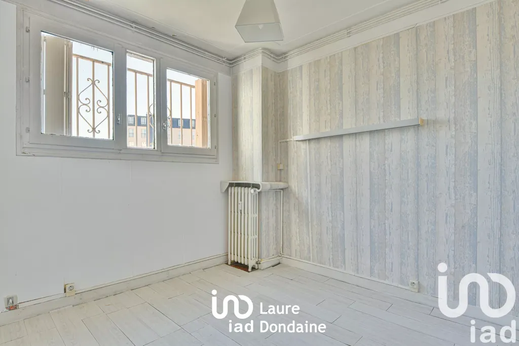 Pièces - Appartement de 6 Pièces avec Balcons en Centre-Ville