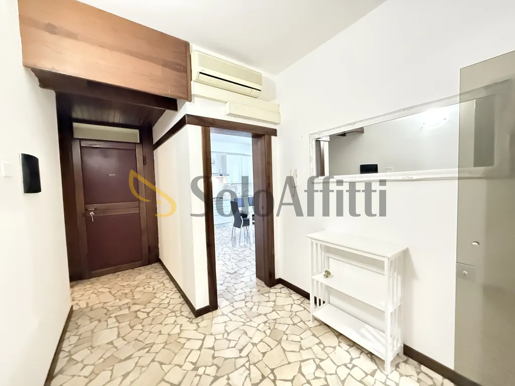 Esik - Spacious Apartment with Balcony in Forlì Centre
