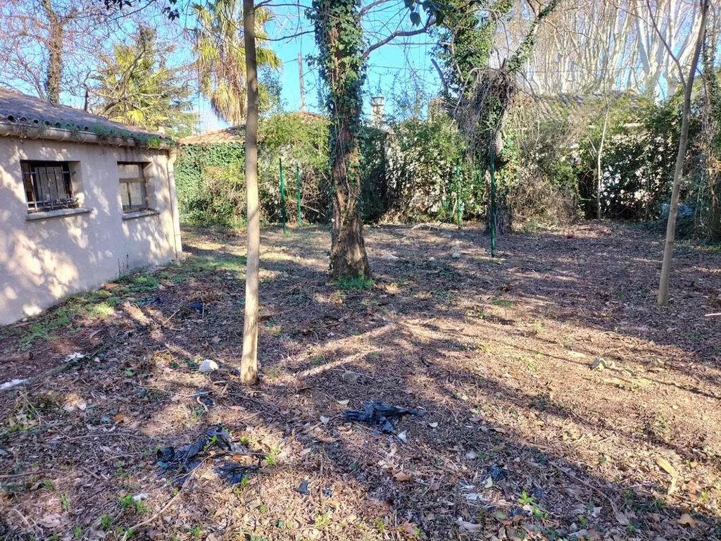 Aed - Building with Garden in Saint André de Sangonis