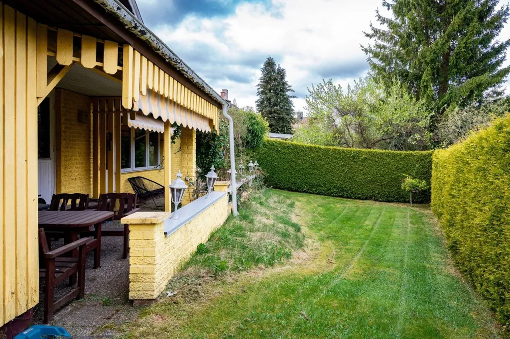 Aed - Villa with Garden in Floby