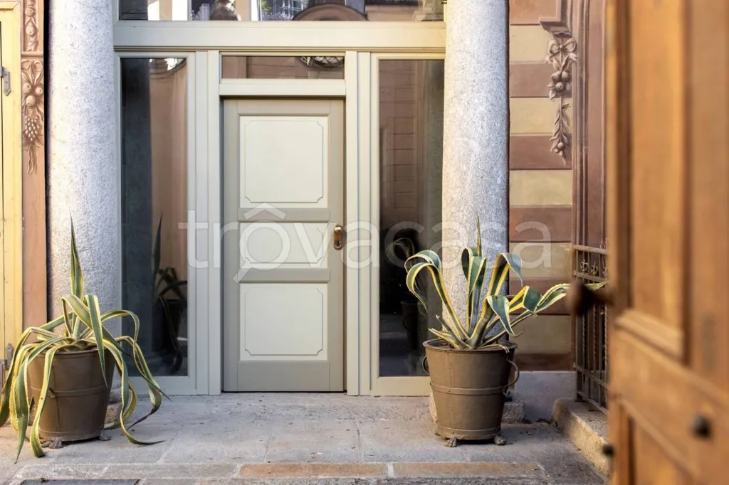 Entrée - Mansard Apartment with Panoramic View in Rivoli