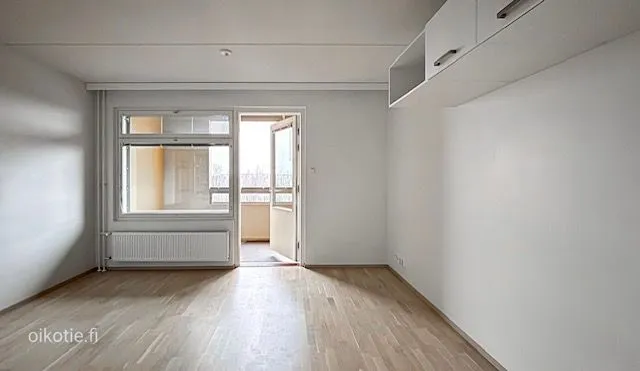 Stanze - Spacious Loft with Large Balcony in Vantaa