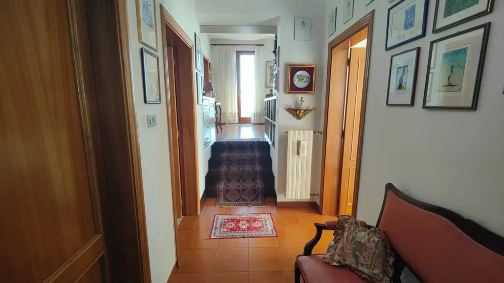 hallway_entrance