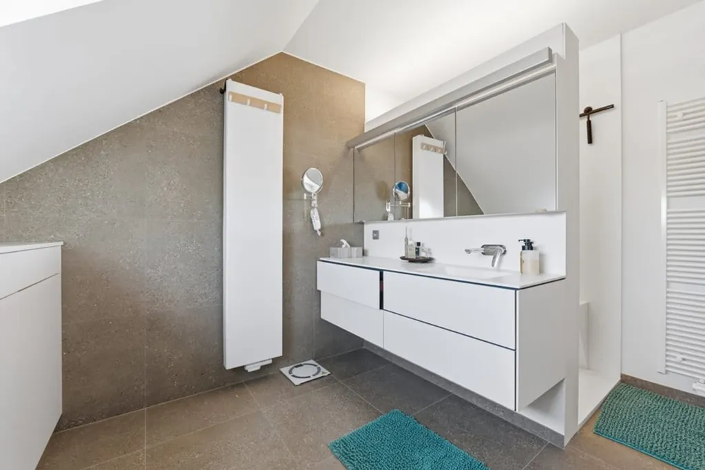 Vannitoad - Bright Flat with Garden Access in Sint-Truiden