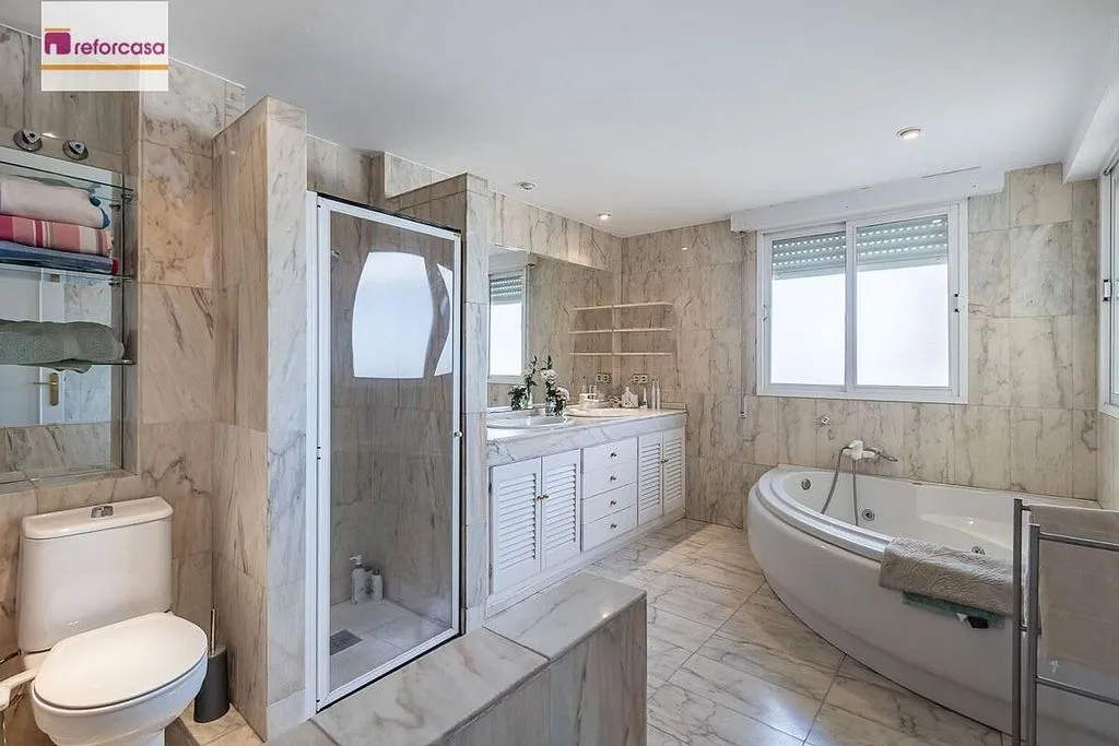 Bagni - Detached House with Private Pool in Granada