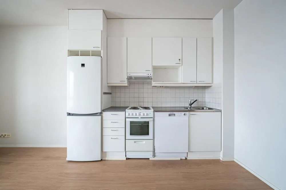 Cuisine - Apartment with Balcony in Kartanonkoski, Vantaa
