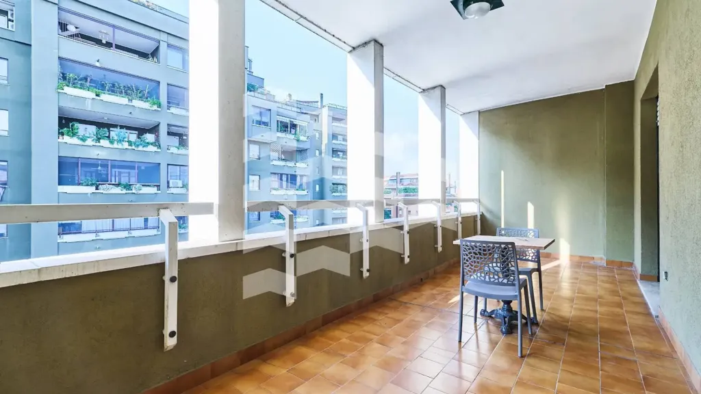 balcony